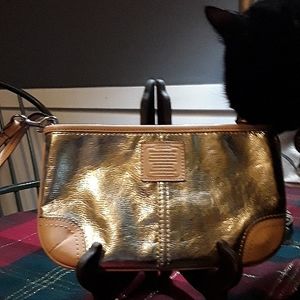 COPY - COACH...METALLIC  GOLD OVER SIZED WRISTLET